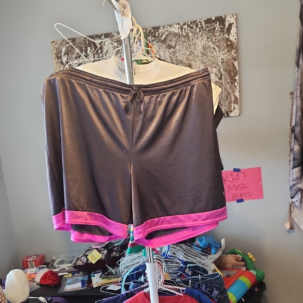 Women's Black and Pink Shorts XXL